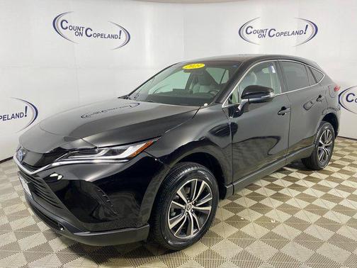 2023 Toyota Venza LE