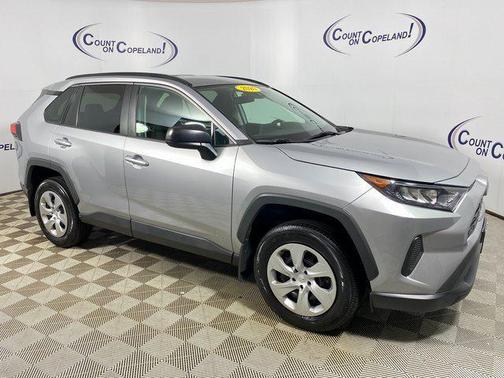 2020 Toyota RAV4 LE