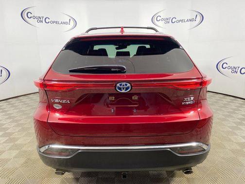 2022 Toyota Venza XLE