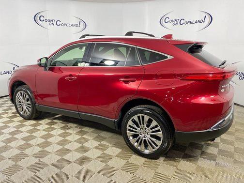 2022 Toyota Venza XLE