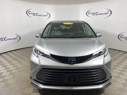 2024 Toyota Sienna Limited 7-Passenger