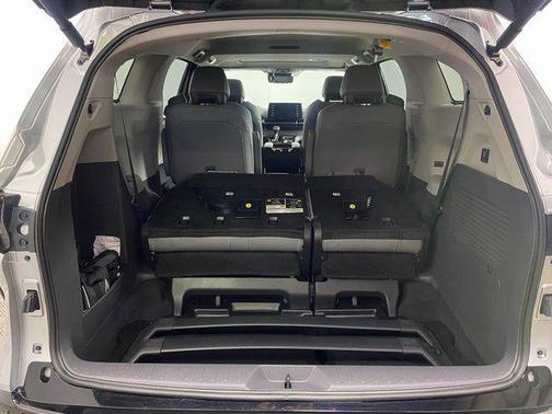 2024 Toyota Sienna Limited 7-Passenger
