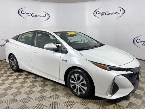 2022 Toyota Prius Prime XLE
