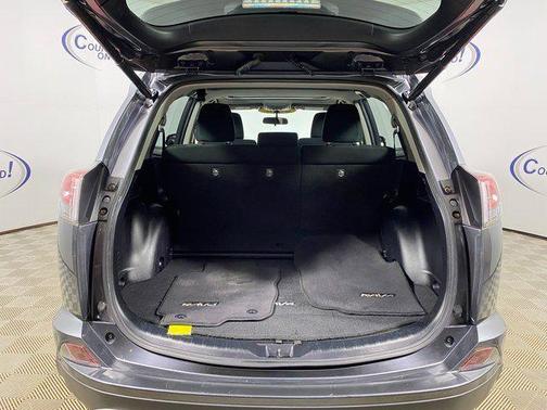 2016 Toyota RAV4 Hybrid XLE