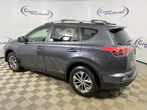 2016 Toyota RAV4 Hybrid XLE