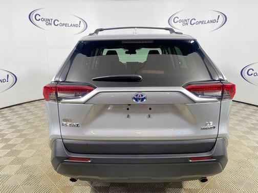 2024 Toyota RAV4 Hybrid LE