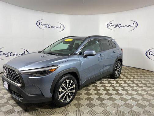 2023 Toyota Corolla Cross XLE