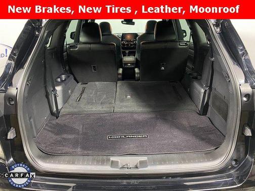 Midnight Black Metallic 2021 Toyota Highlander XSE