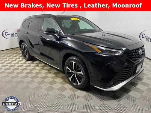 Midnight Black Metallic 2021 Toyota Highlander XSE