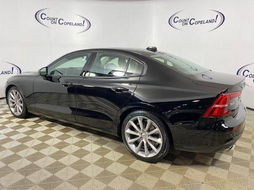 2019 Volvo S60 T6 Momentum