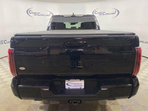 2023 Toyota Tundra Hybrid Platinum