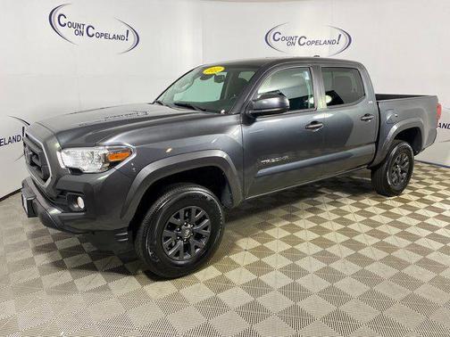 2022 Toyota Tacoma SR
