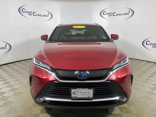 2022 Toyota Venza XLE