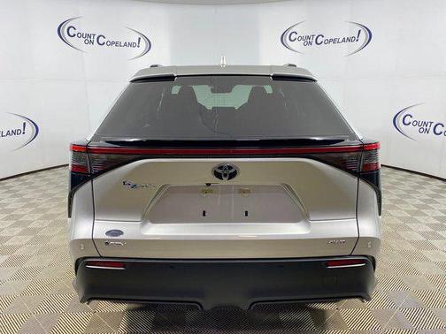 2025 Toyota bZ4X XLE