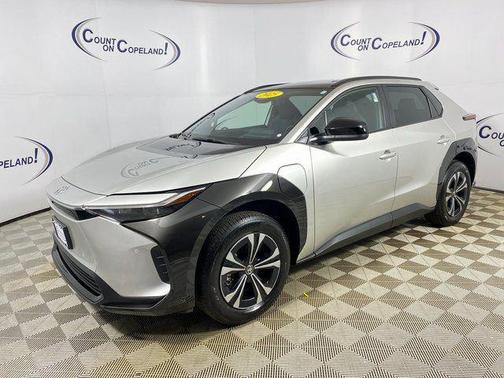 2025 Toyota bZ4X XLE