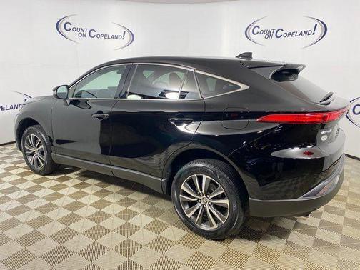 2023 Toyota Venza LE