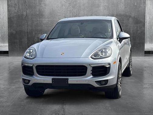 2017 Porsche Cayenne Platinum Edition