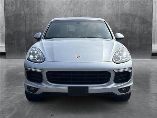 2017 Porsche Cayenne Platinum Edition