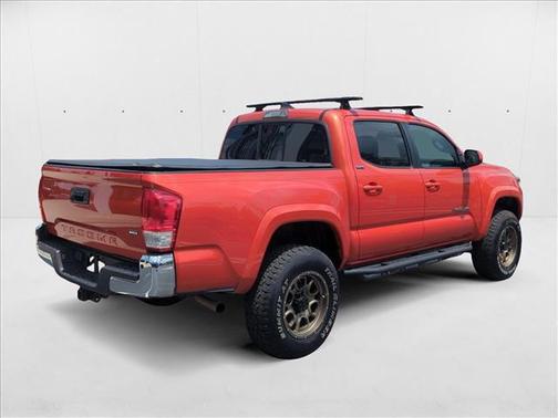 2017 Toyota Tacoma SR5