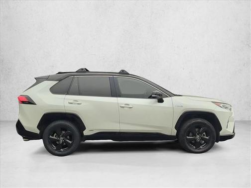 2020 Toyota RAV4 Hybrid SE
