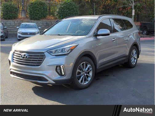 2017 Hyundai SANTA FE SE