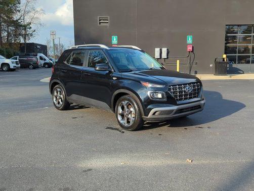 2024 Hyundai VENUE SEL