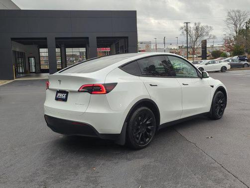 2023 Tesla Model Y Long Range Dual Motor All-Wheel Drive