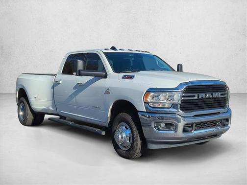 2019 RAM 3500 Big Horn Crew Cab 4x4 8' Box