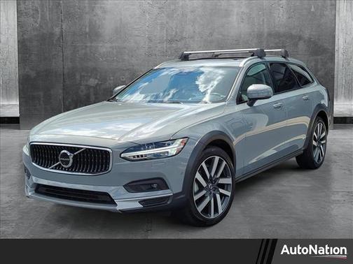 2025 Volvo V90 Cross Country B6 Ultra