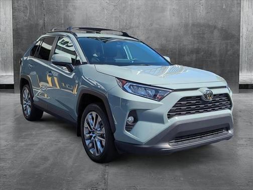 2020 Toyota RAV4 XLE Premium