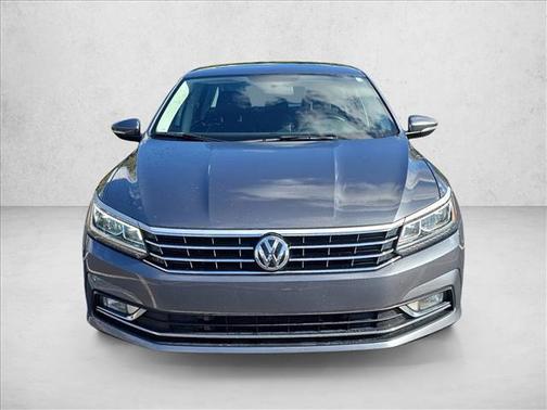 2017 Volkswagen Passat 1.8T SE