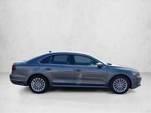 2017 Volkswagen Passat 1.8T SE