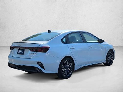 Snow White Pearl 2023 Kia Forte GT-Line