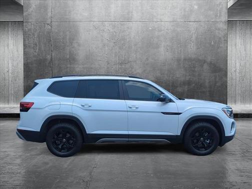 2024 Volkswagen Atlas 2.0T SEL