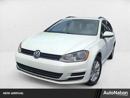 2016 Volkswagen Golf SportWagen TSI S 4-Door