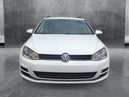 2016 Volkswagen Golf SportWagen TSI S 4-Door