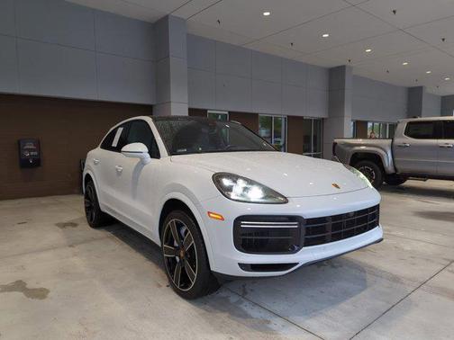 2023 Porsche Cayenne Turbo
