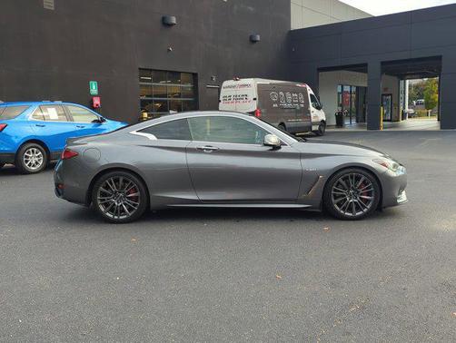 2017 INFINITI Q60 3.0t Red Sport 400