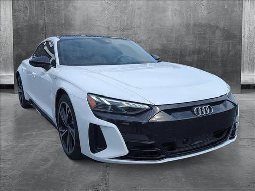2022 Audi e-tron GT Premium Plus