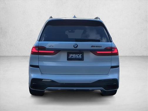 2021 BMW X7 M50i