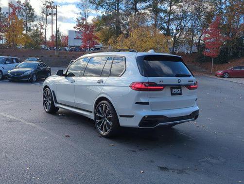 2021 BMW X7 M50i