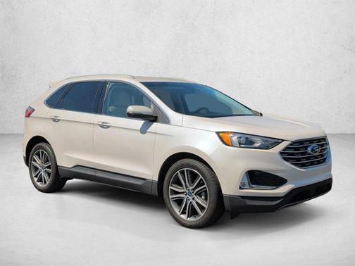 White Platinum Metallic Tri-Coat 2019 Ford Edge Titanium