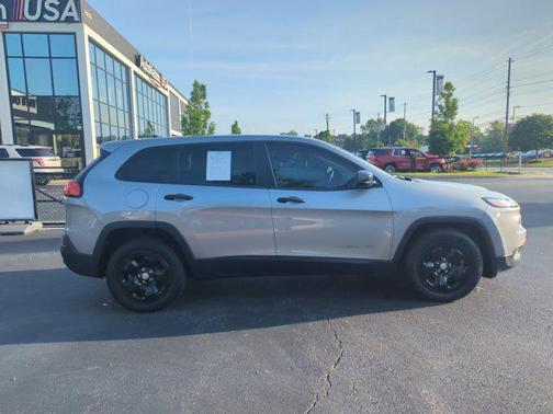 2015 Jeep Cherokee Sport