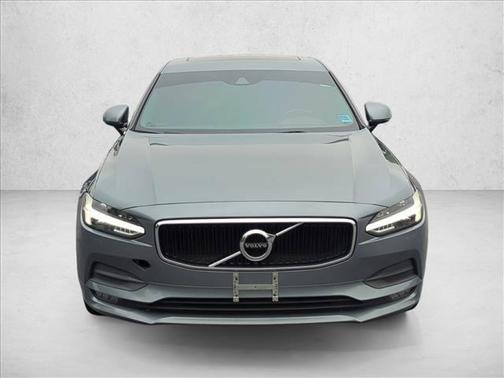 2018 Volvo S90 T5 Momentum