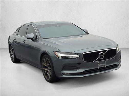 2018 Volvo S90 T5 Momentum