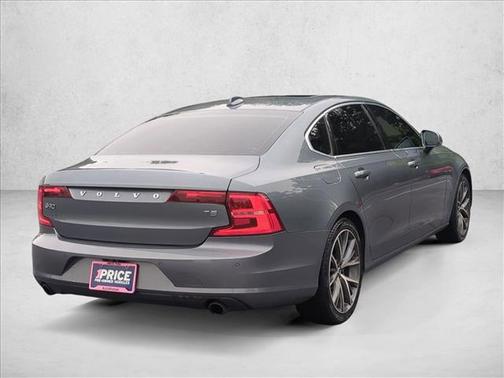 2018 Volvo S90 T5 Momentum