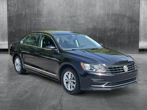 2017 Volkswagen Passat 1.8T S