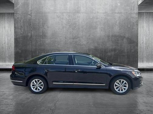 2017 Volkswagen Passat 1.8T S
