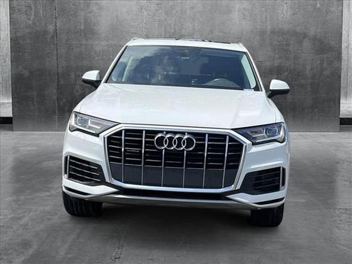 2022 Audi Q7 55 Premium