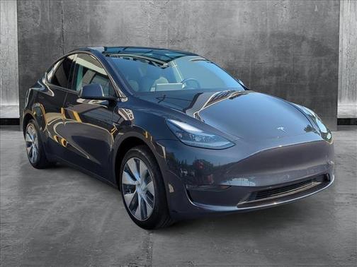 2024 Tesla Model Y RWD *Ltd Avail*